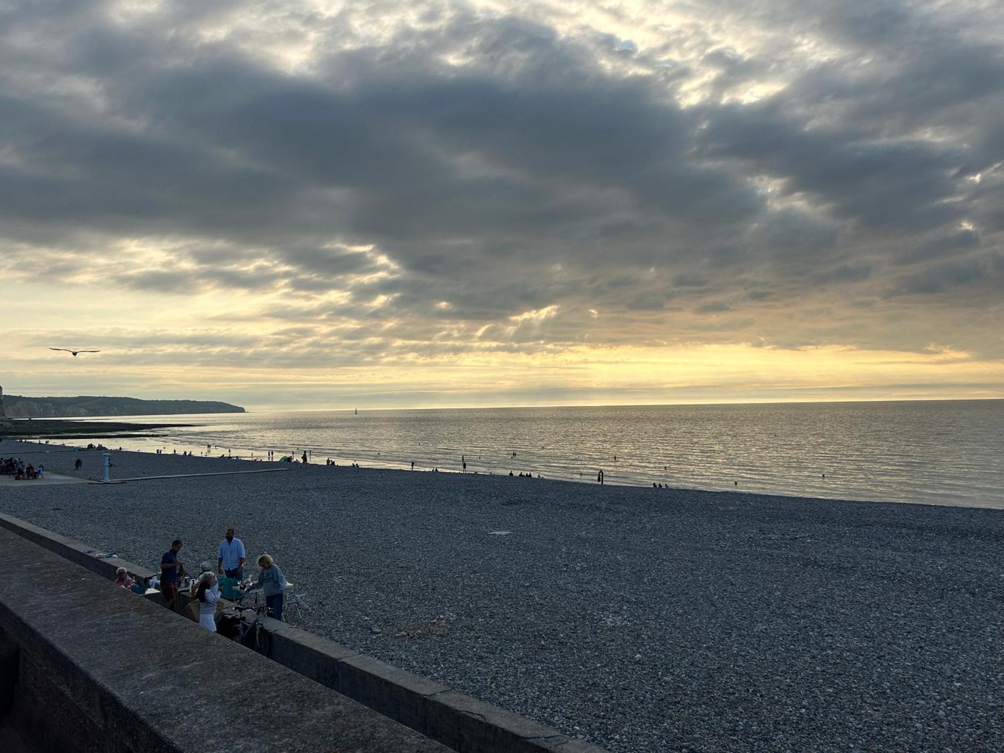 Les Nids Aparthotel Dieppe Exteriör bild